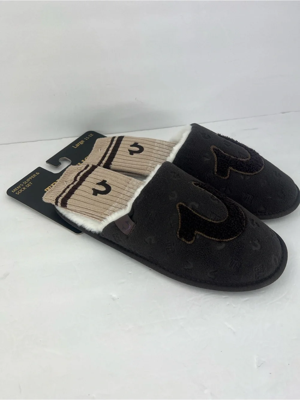 TRUE RELIGION HORSESHOE HOUSE SLIPPERS & MATCHING SOCKS BROWN SIZE LARGE 11-12